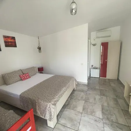 Vara La Pensjonat 3*